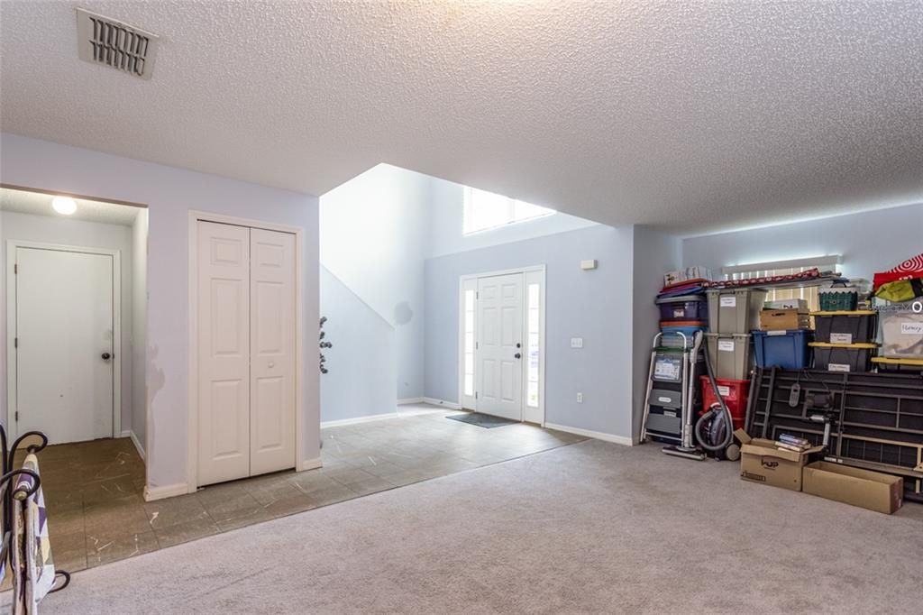 En Venta: $575,000 (6 camas, 4 baños, 3980 Pies cuadrados)