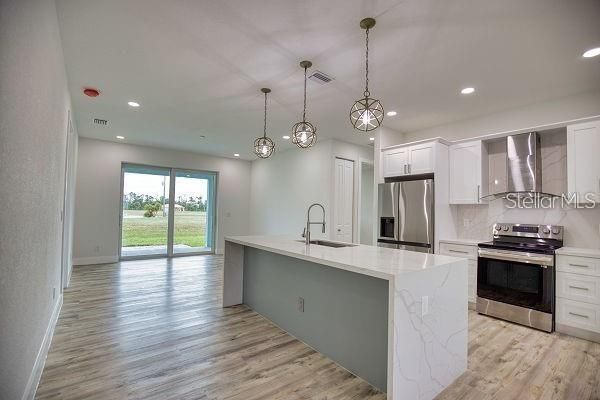 В аренду: $1,975 (3 спален, 2 ванн, 1864 Квадратных фут)