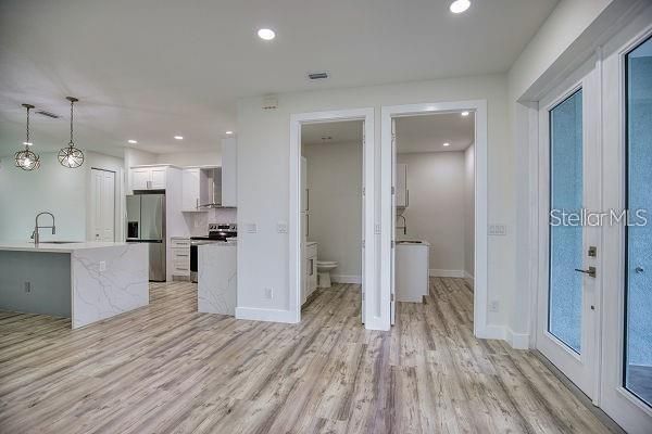 В аренду: $1,975 (3 спален, 2 ванн, 1864 Квадратных фут)