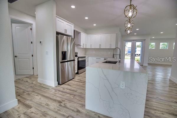 В аренду: $1,975 (3 спален, 2 ванн, 1864 Квадратных фут)