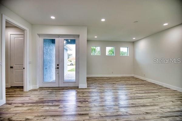 В аренду: $1,975 (3 спален, 2 ванн, 1864 Квадратных фут)