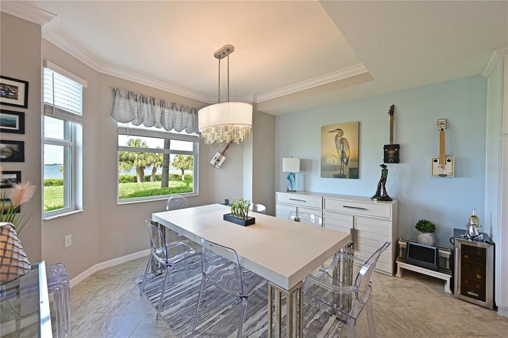 待售: $379,000 (2 贝兹, 2 浴室, 1232 平方英尺)