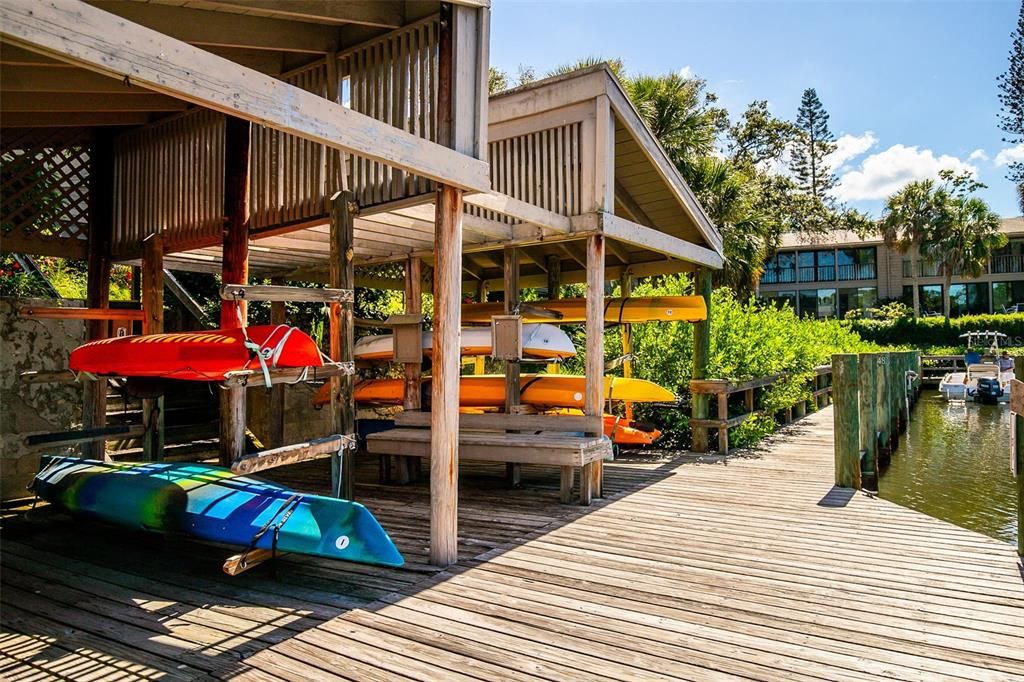 For Sale: $379,000 (2 beds, 2 baths, 1211 Square Feet)