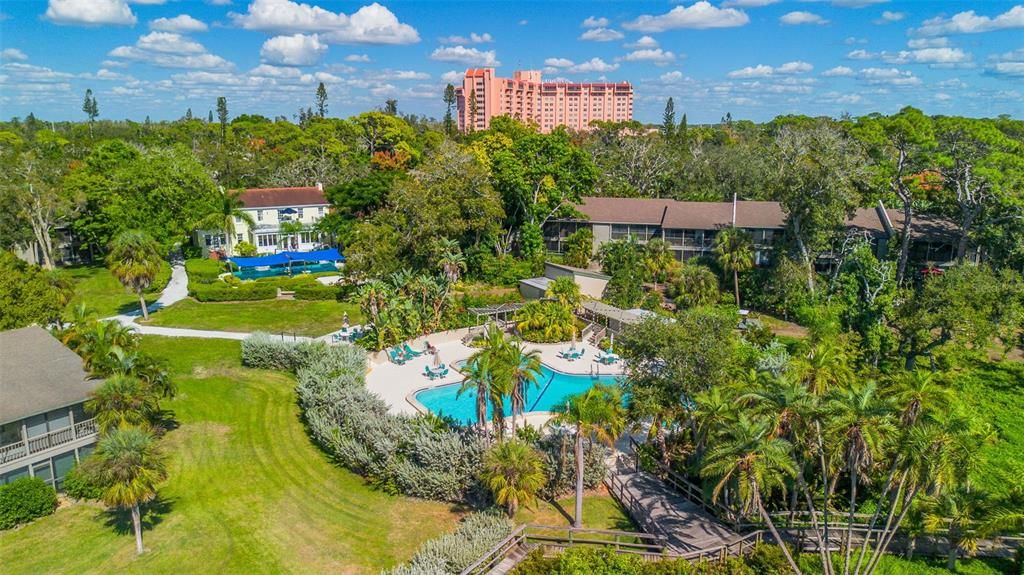 For Sale: $379,000 (2 beds, 2 baths, 1211 Square Feet)