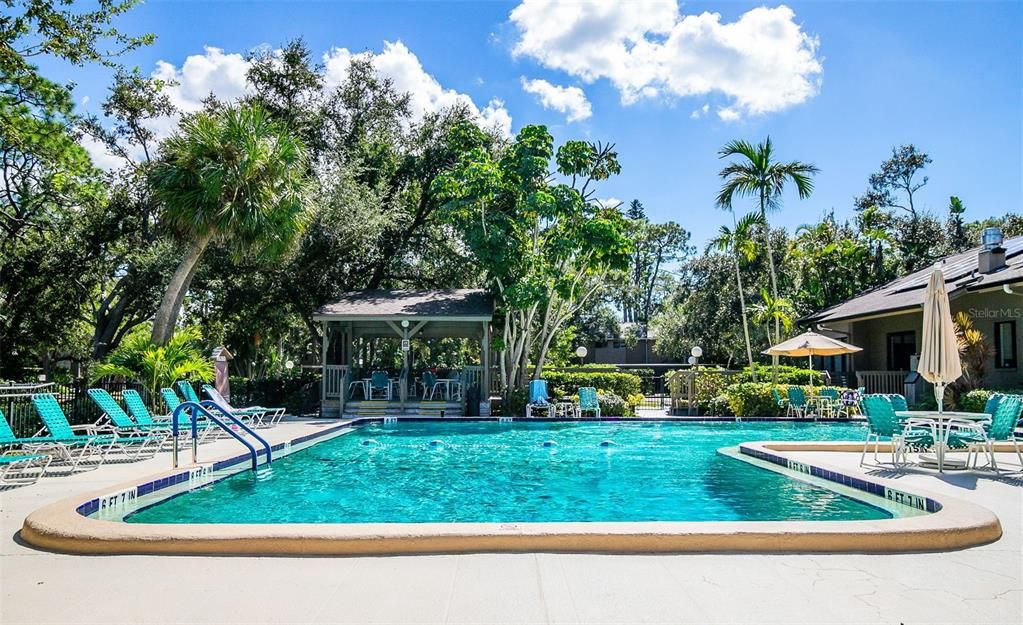 For Sale: $379,000 (2 beds, 2 baths, 1211 Square Feet)