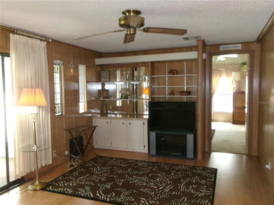 En Venta: $150,000 (2 camas, 2 baños, 1430 Pies cuadrados)