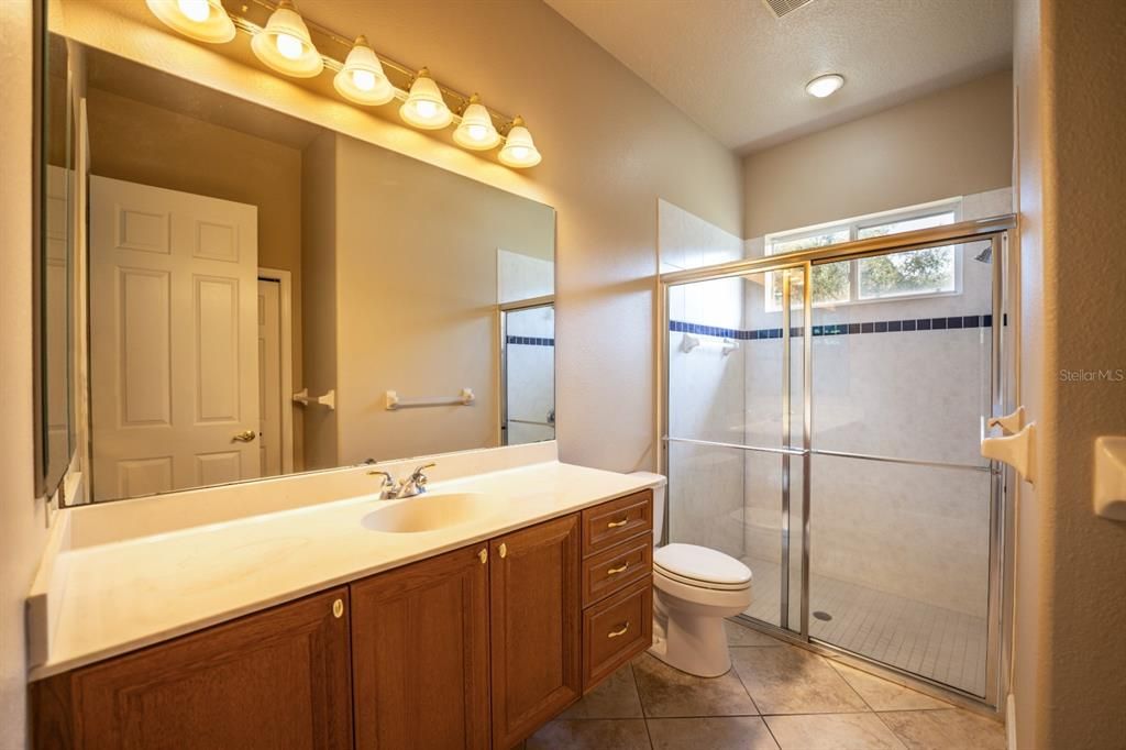 For Rent: $4,495 (4 beds, 3 baths, 3325 Square Feet)