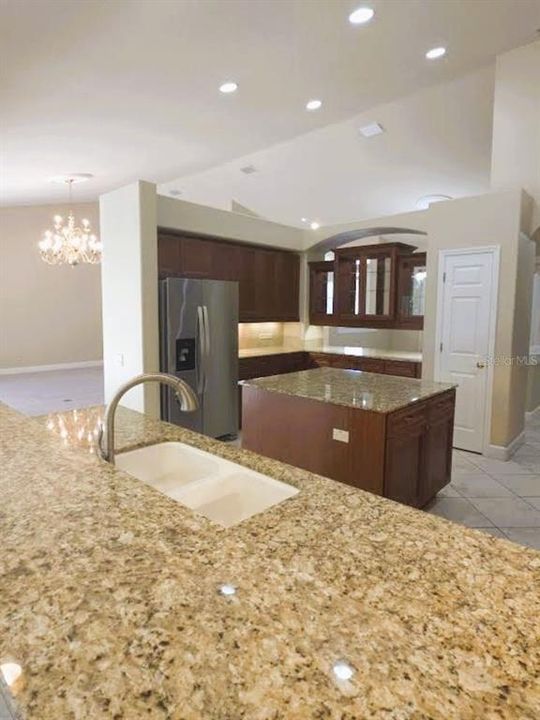 For Rent: $4,495 (4 beds, 3 baths, 3325 Square Feet)