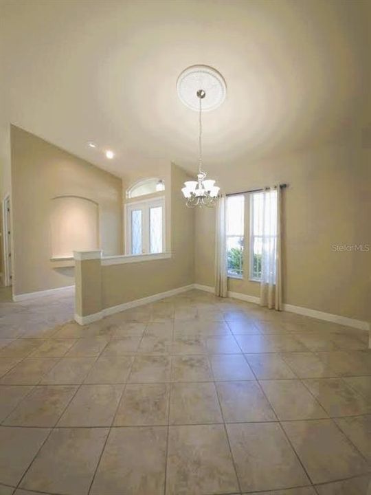 For Rent: $4,495 (4 beds, 3 baths, 3325 Square Feet)