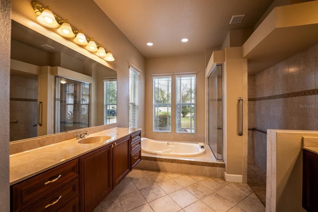 For Rent: $4,495 (4 beds, 3 baths, 3325 Square Feet)