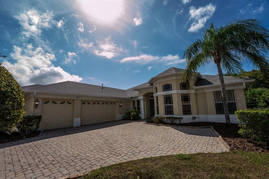 For Rent: $4,495 (4 beds, 3 baths, 3325 Square Feet)