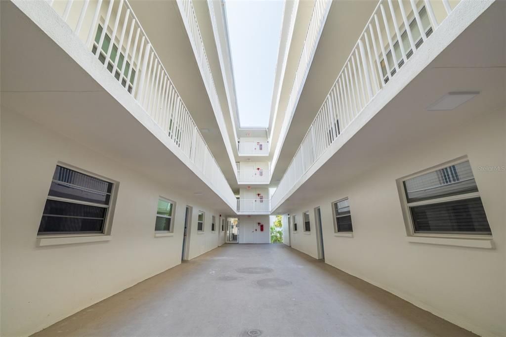 En Venta: $720,000 (2 camas, 2 baños, 1100 Pies cuadrados)