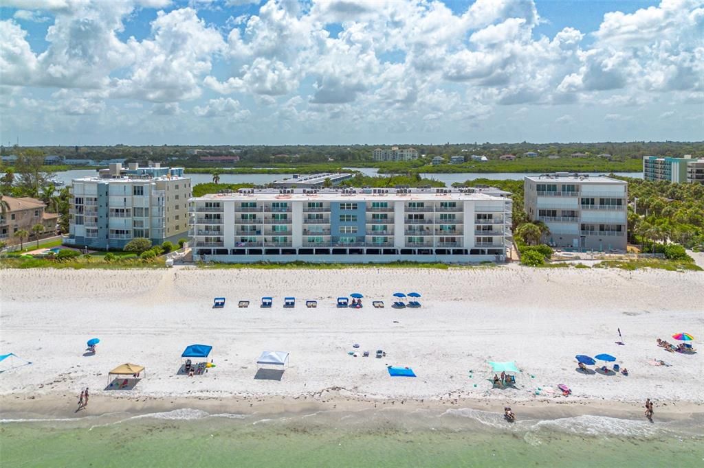 En Venta: $720,000 (2 camas, 2 baños, 1100 Pies cuadrados)