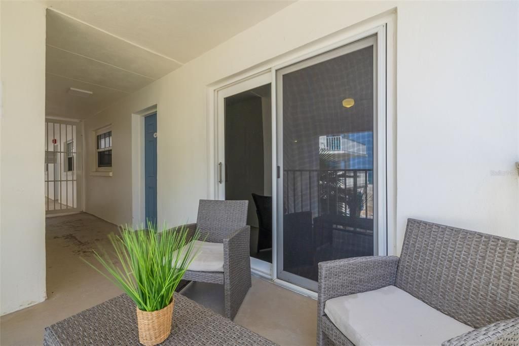 En Venta: $720,000 (2 camas, 2 baños, 1100 Pies cuadrados)