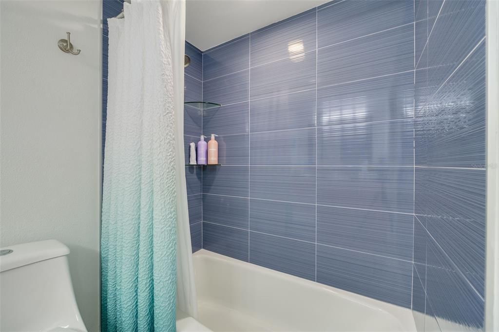 En Venta: $720,000 (2 camas, 2 baños, 1100 Pies cuadrados)