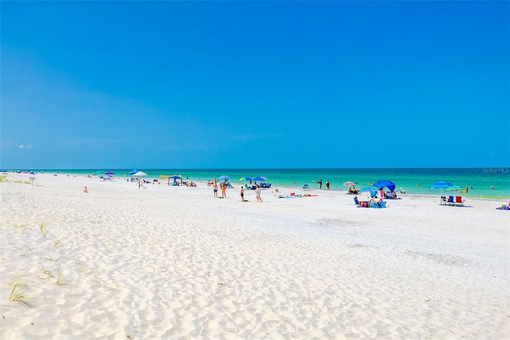 En Venta: $720,000 (2 camas, 2 baños, 1100 Pies cuadrados)