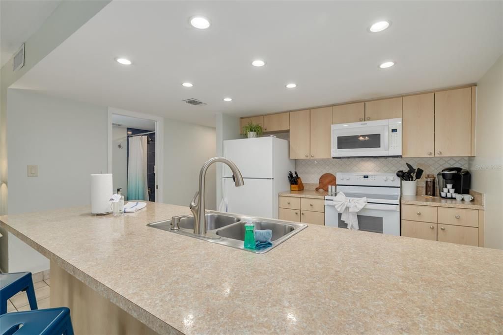 En Venta: $720,000 (2 camas, 2 baños, 1100 Pies cuadrados)