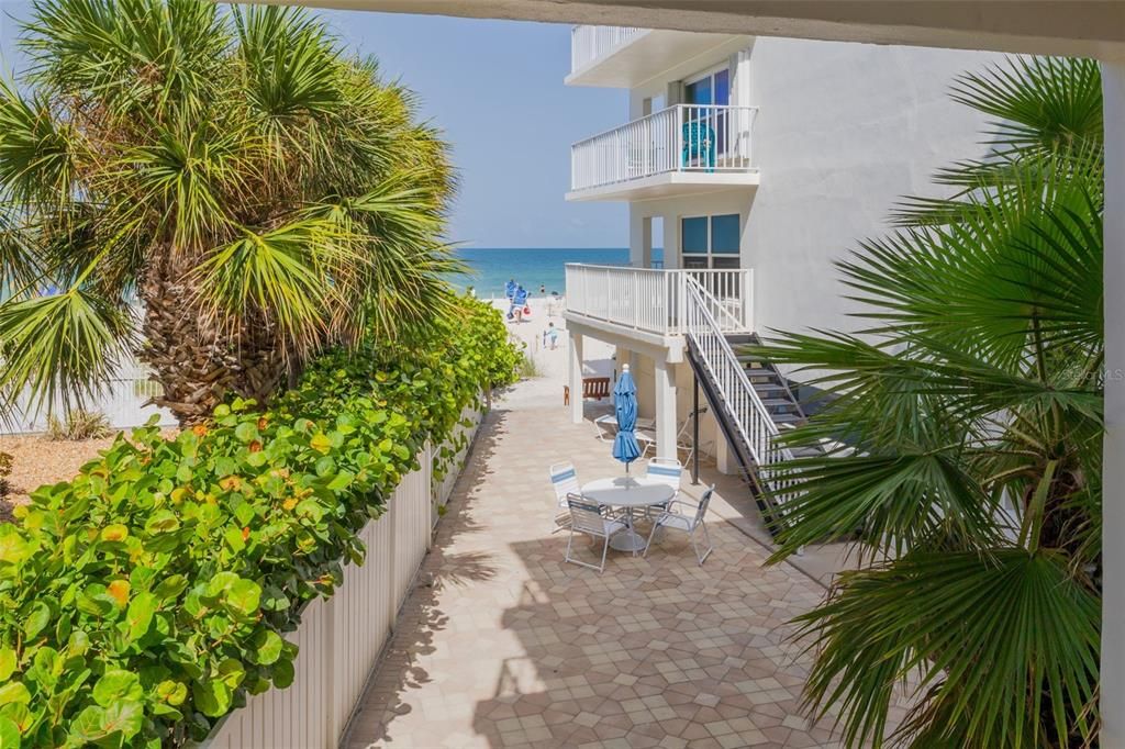 En Venta: $720,000 (2 camas, 2 baños, 1100 Pies cuadrados)