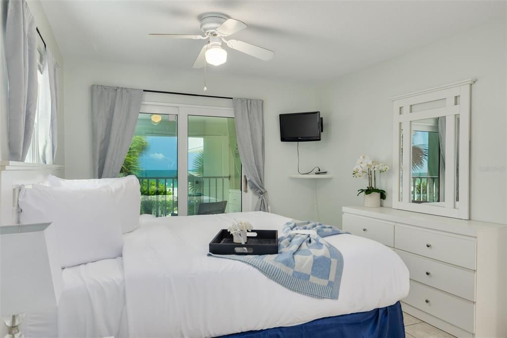 En Venta: $720,000 (2 camas, 2 baños, 1100 Pies cuadrados)