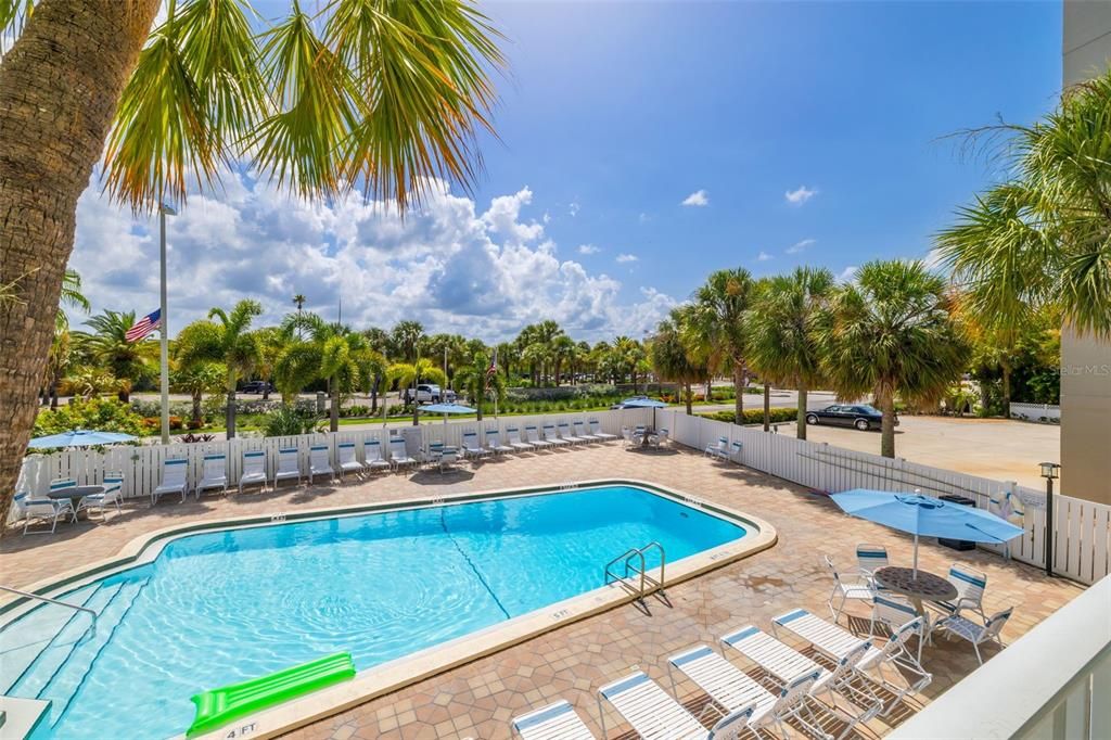 En Venta: $720,000 (2 camas, 2 baños, 1100 Pies cuadrados)