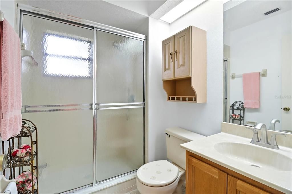 На продажу: $160,000 (2 спален, 2 ванн, 1052 Квадратных фут)