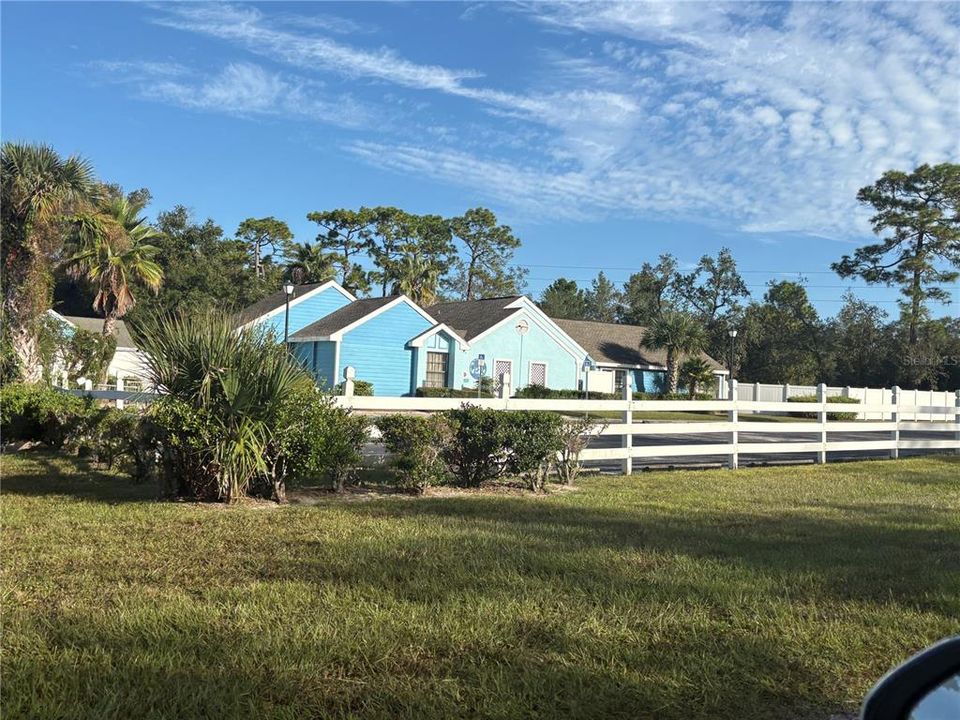 На продажу: $160,000 (2 спален, 2 ванн, 1052 Квадратных фут)