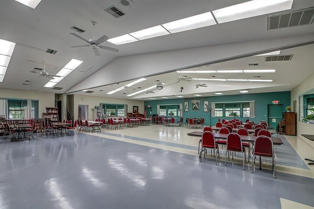 На продажу: $160,000 (2 спален, 2 ванн, 1052 Квадратных фут)