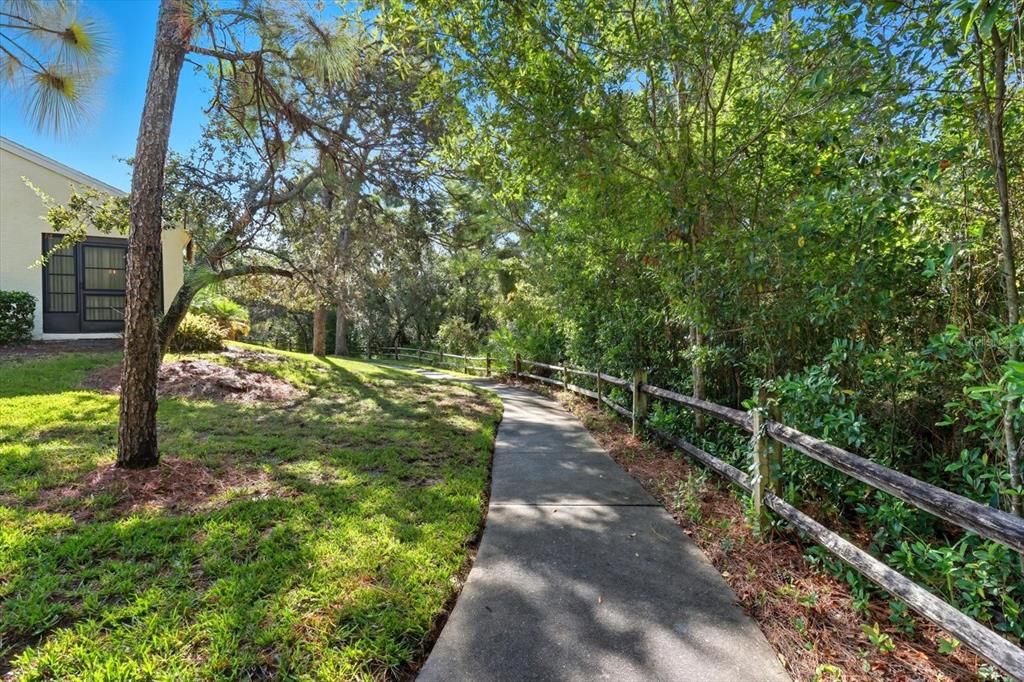 На продажу: $160,000 (2 спален, 2 ванн, 1052 Квадратных фут)