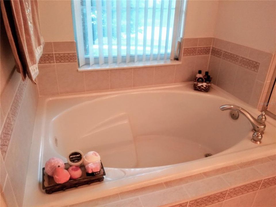 待售: $515,000 (4 贝兹, 3 浴室, 2655 平方英尺)