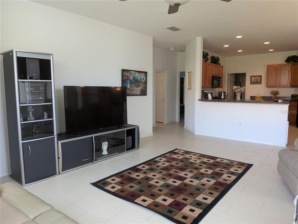 待售: $515,000 (4 贝兹, 3 浴室, 2655 平方英尺)