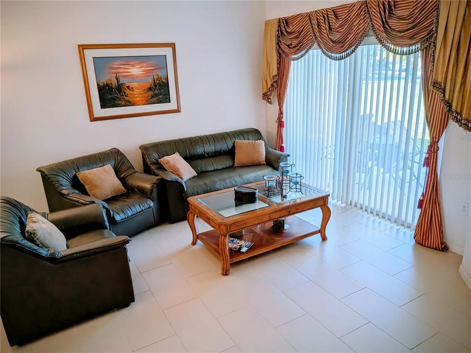 待售: $515,000 (4 贝兹, 3 浴室, 2655 平方英尺)