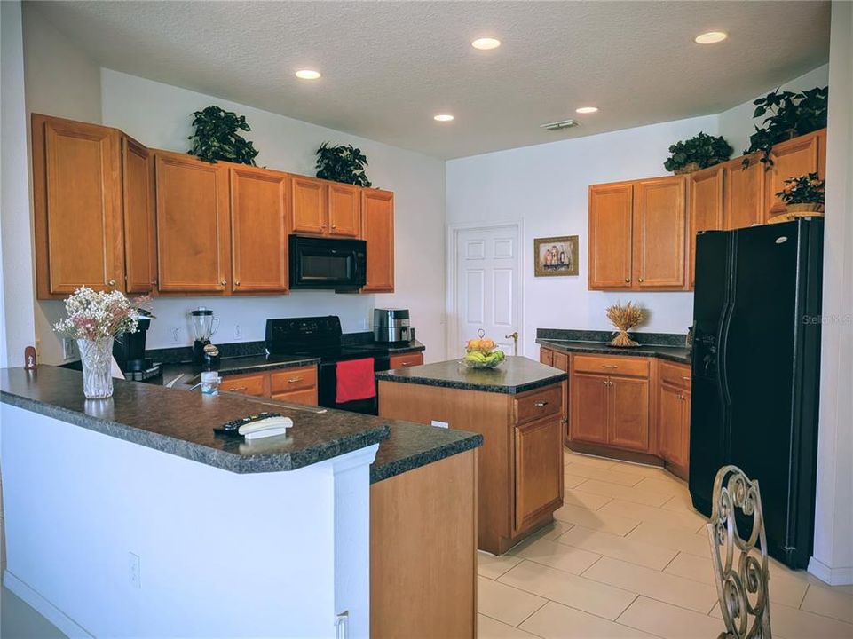 待售: $515,000 (4 贝兹, 3 浴室, 2655 平方英尺)