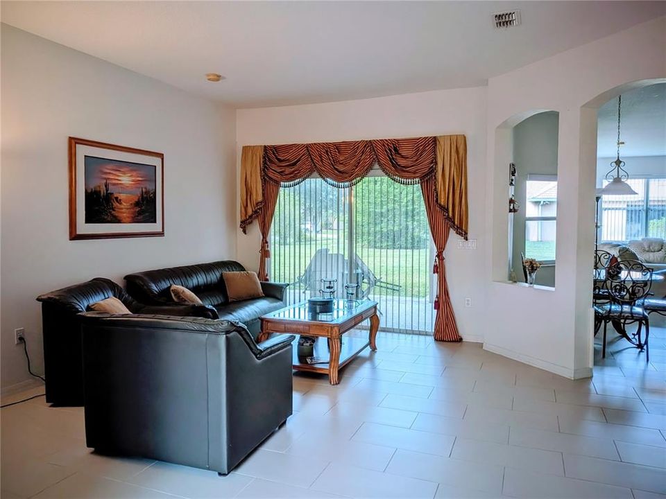 待售: $515,000 (4 贝兹, 3 浴室, 2655 平方英尺)