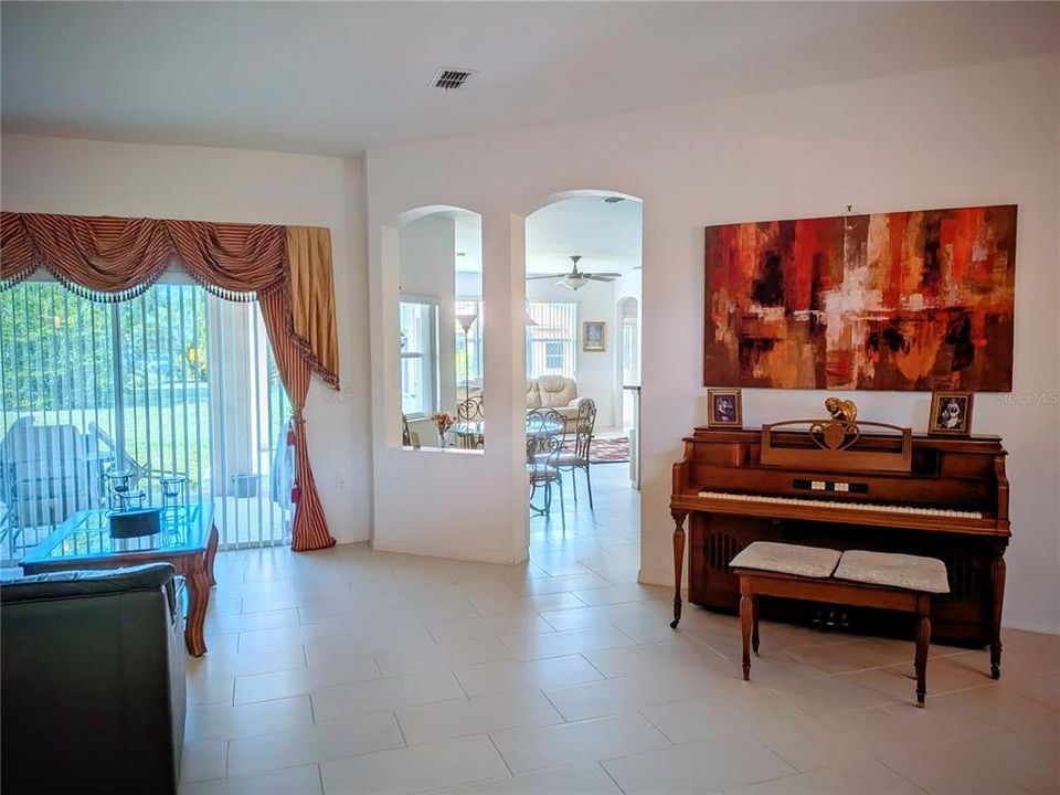 待售: $515,000 (4 贝兹, 3 浴室, 2655 平方英尺)