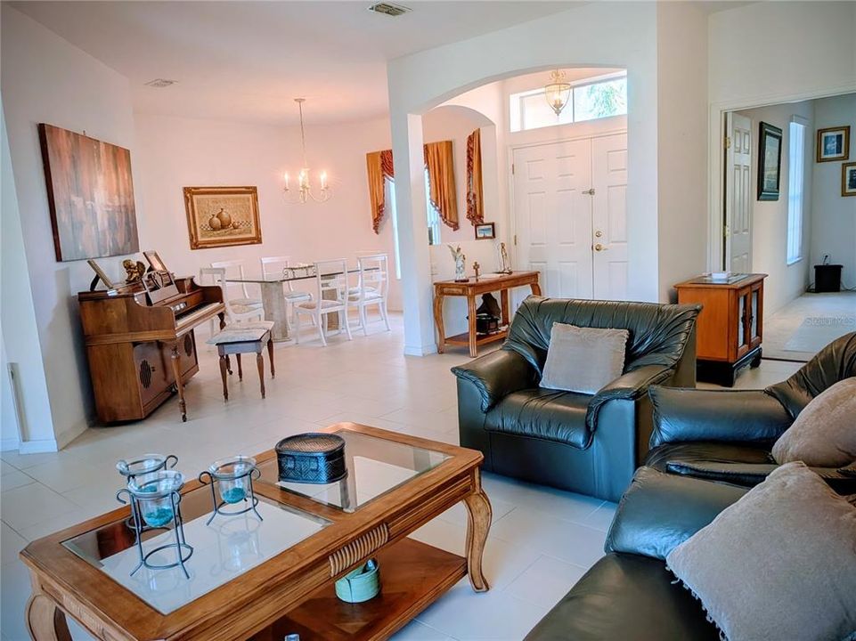 待售: $515,000 (4 贝兹, 3 浴室, 2655 平方英尺)