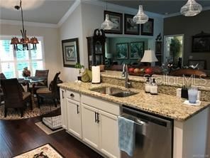 Activo con contrato: $368,900 (3 camas, 2 baños, 1936 Pies cuadrados)