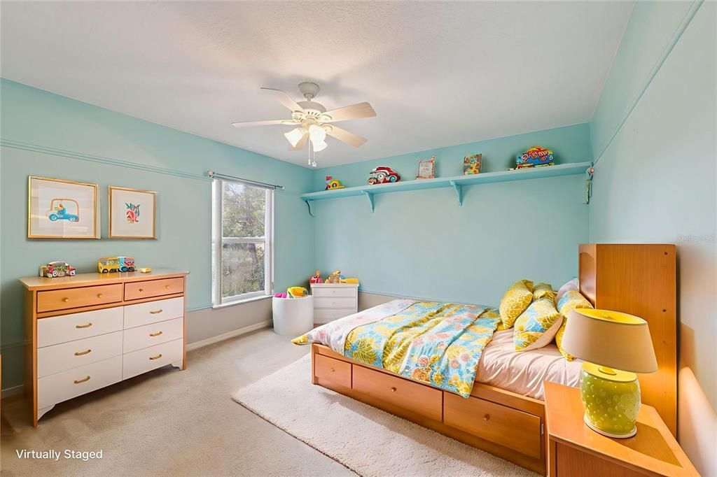 For Sale: $649,900 (3 beds, 2 baths, 2484 Square Feet)