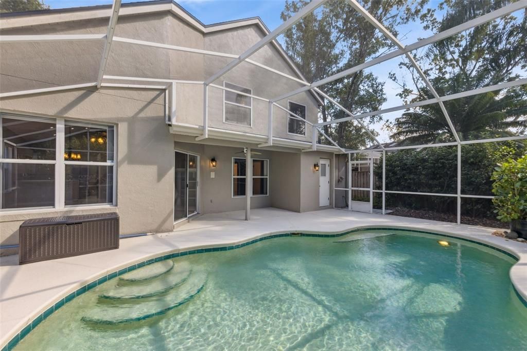 For Sale: $649,900 (3 beds, 2 baths, 2484 Square Feet)