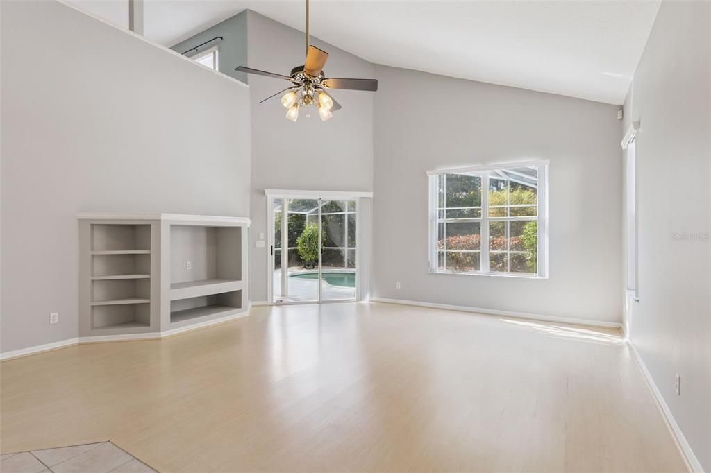 For Sale: $649,900 (3 beds, 2 baths, 2484 Square Feet)