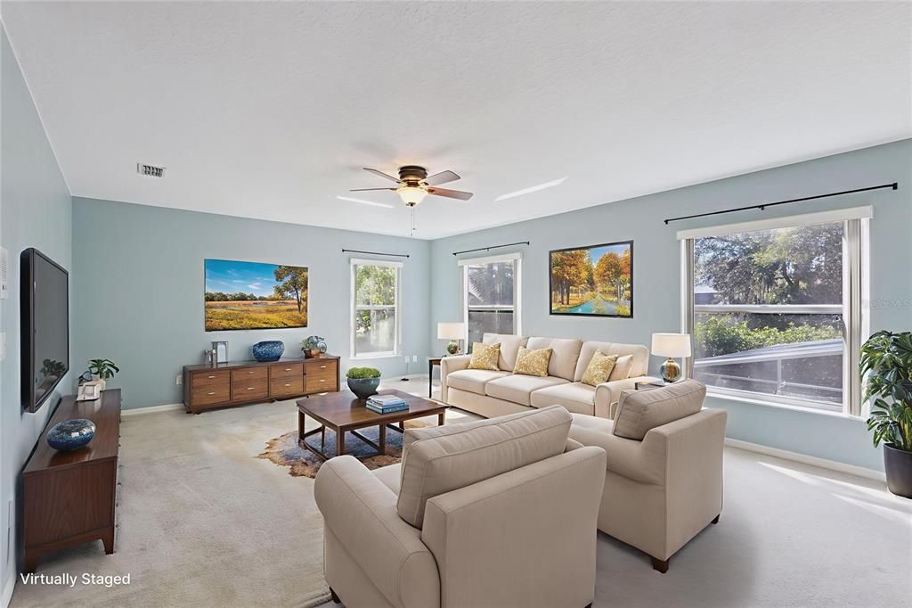 For Sale: $649,900 (3 beds, 2 baths, 2484 Square Feet)