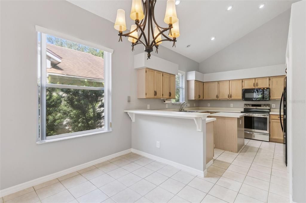 For Sale: $649,900 (3 beds, 2 baths, 2484 Square Feet)