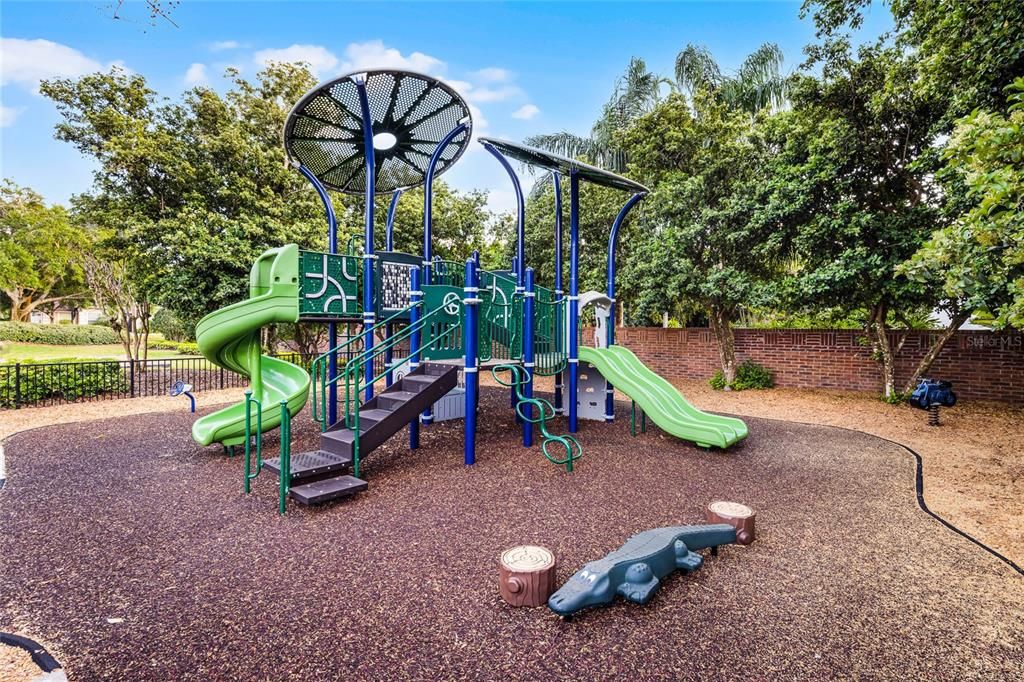 For Sale: $649,900 (3 beds, 2 baths, 2484 Square Feet)