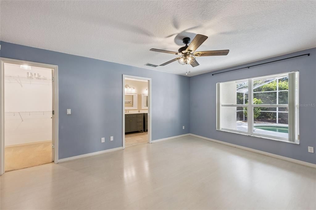 For Sale: $649,900 (3 beds, 2 baths, 2484 Square Feet)