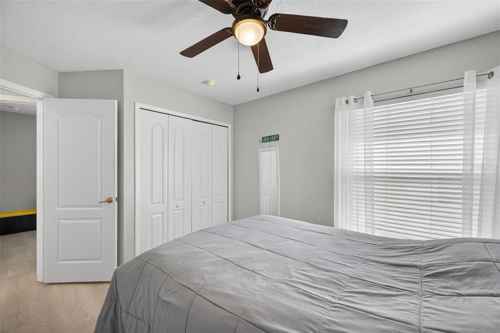 For Sale: $317,000 (3 beds, 2 baths, 1400 Square Feet)