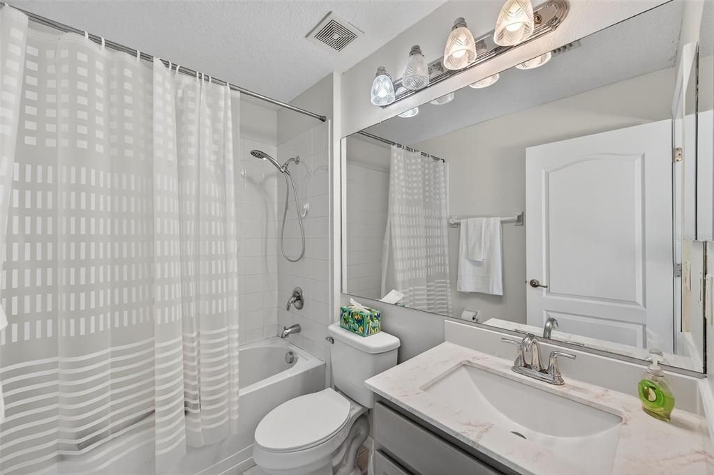 For Sale: $317,000 (3 beds, 2 baths, 1400 Square Feet)