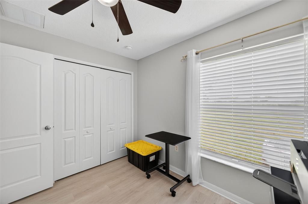 For Sale: $317,000 (3 beds, 2 baths, 1400 Square Feet)