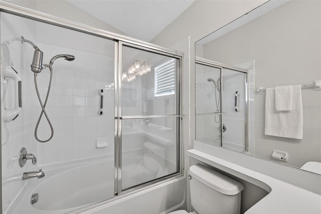 For Sale: $317,000 (3 beds, 2 baths, 1400 Square Feet)