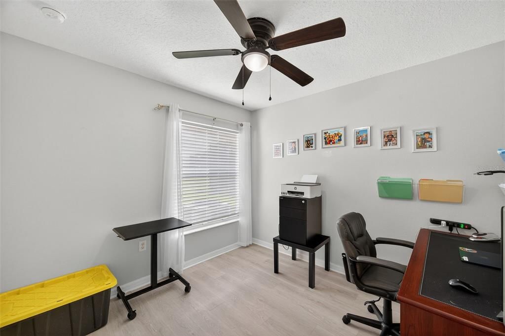 For Sale: $317,000 (3 beds, 2 baths, 1400 Square Feet)