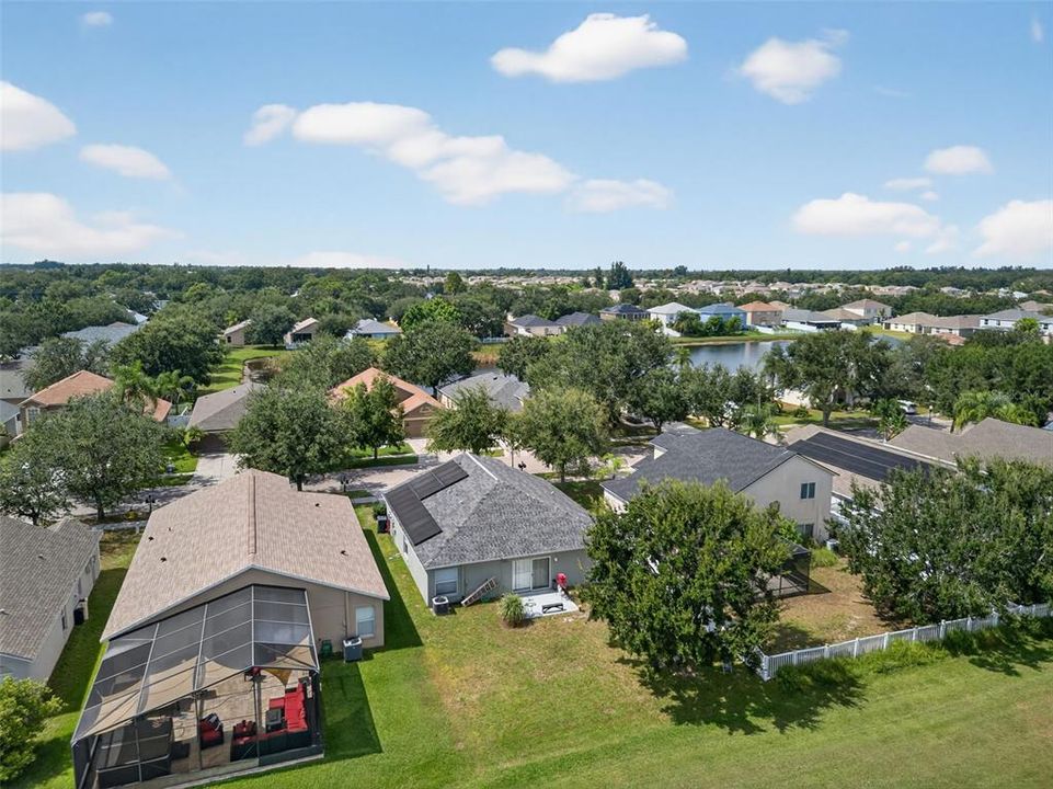 For Sale: $317,000 (3 beds, 2 baths, 1400 Square Feet)