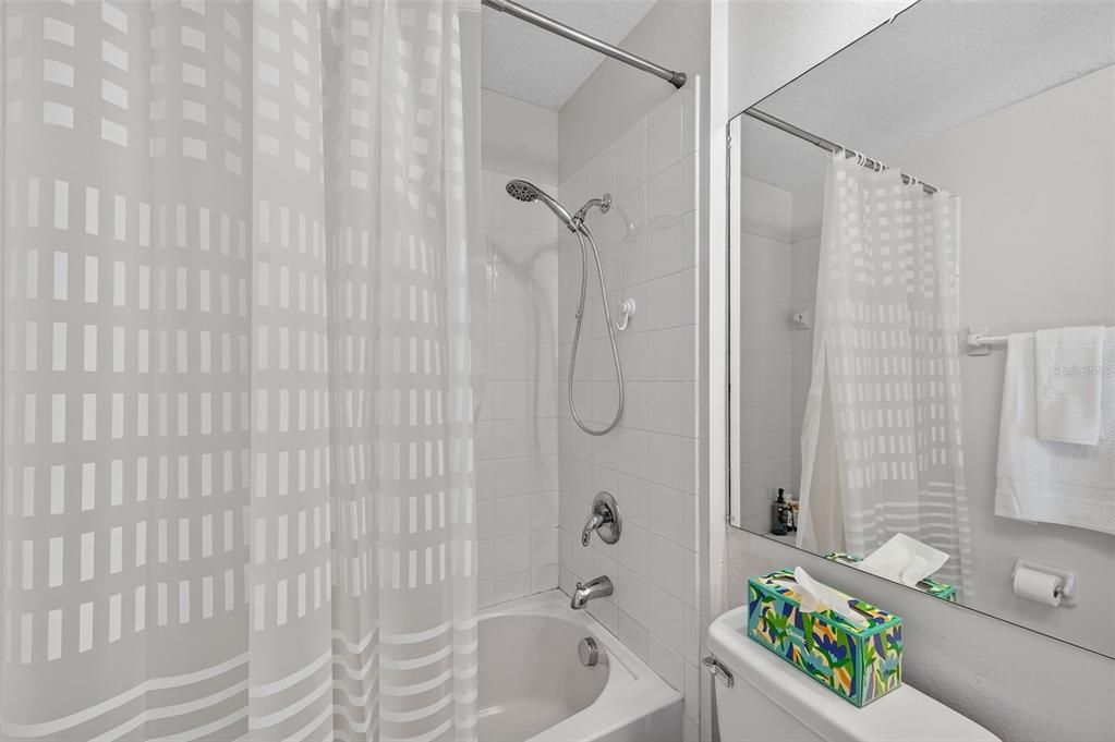 For Sale: $317,000 (3 beds, 2 baths, 1400 Square Feet)